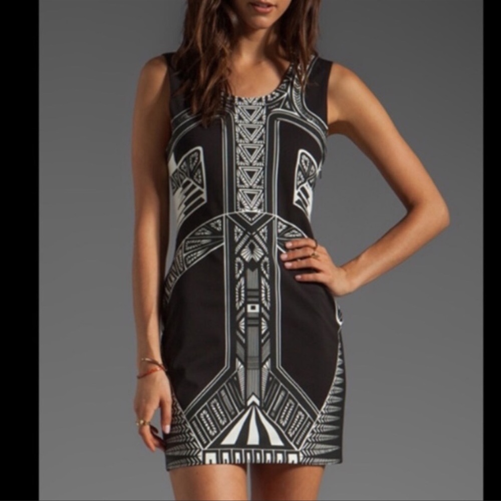 🖤HUNT NO MORE🖤TRIBAL ELEGANCE B/W DRESS🖤